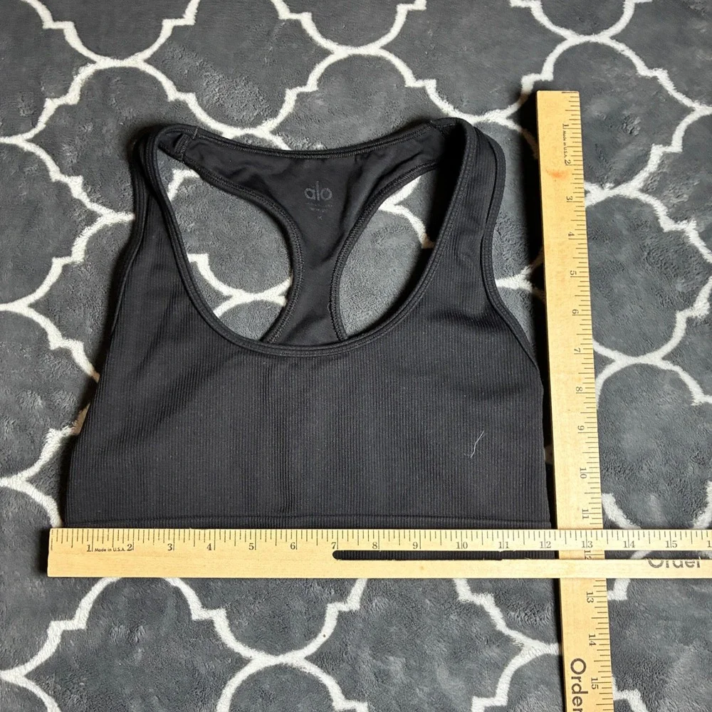 Alo Yoga Wellness Bra Black Ribbed Seamless Racerback Sports Bra Size M Medium